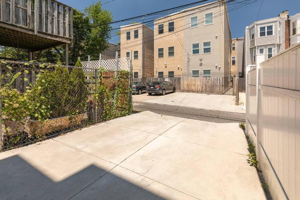 费城Trendy Fairmount Gem-5 Star Location, Roof Deck, Parking, Gr8 For Families公寓 外观 照片